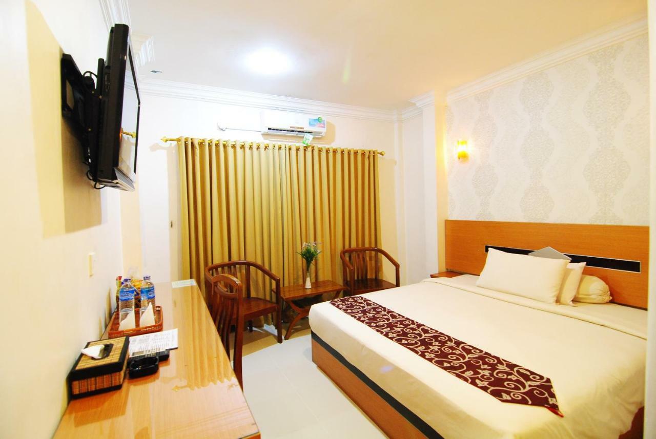 Hotel Panorama Tanjung Pinang Exterior photo
